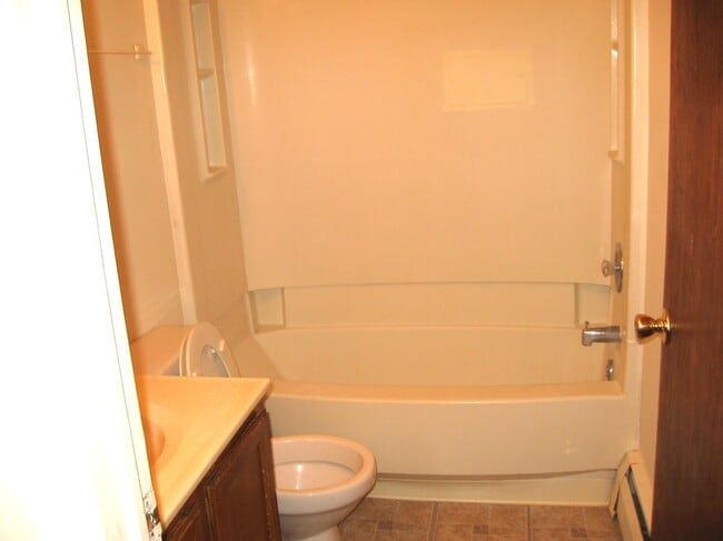 Building Photo - 641 S Woodward St