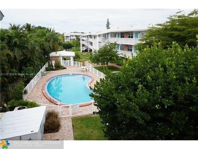 Foto del edificio - 224 Hibiscus Ave