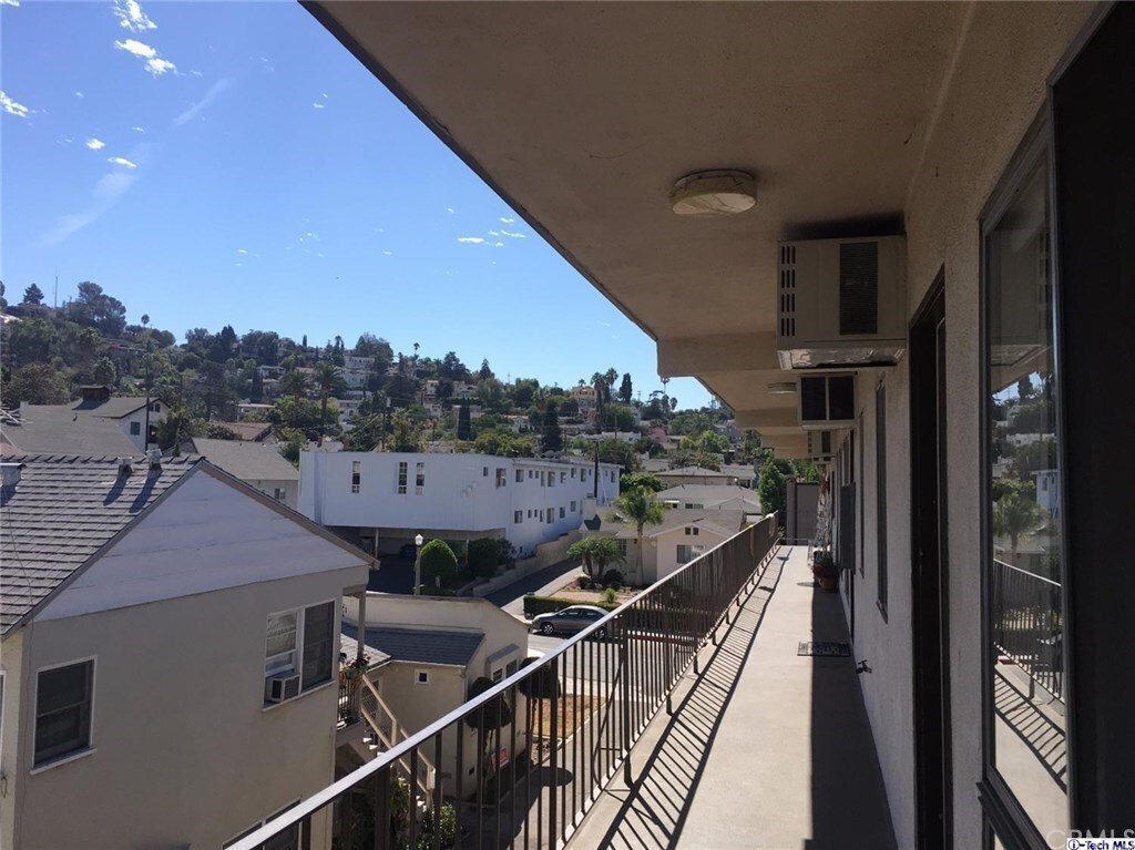Foto principal - 1121 E Palmer Ave