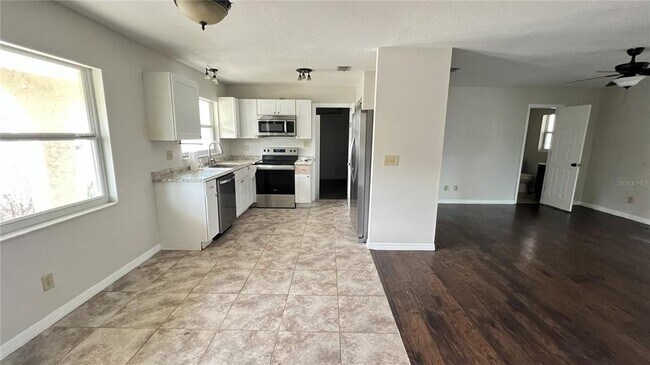 Foto del edificio - 8348 Angela Ct