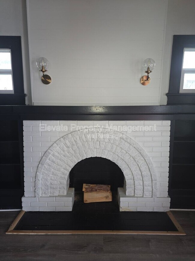 Building Photo - 1625 NW 33rd St