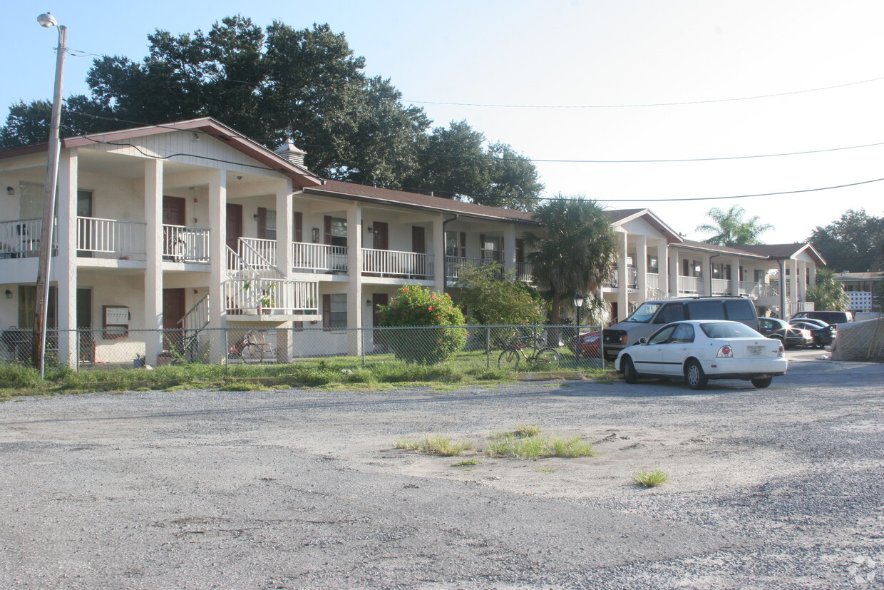 Building Photo - Royal Orleans Apartments