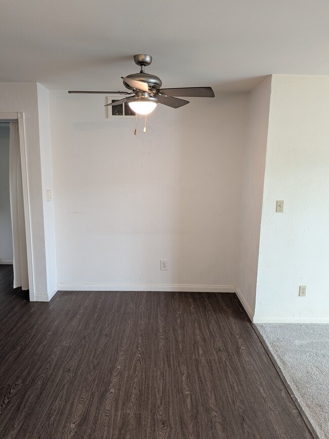 Cocina - 1600 Ardmore Ave