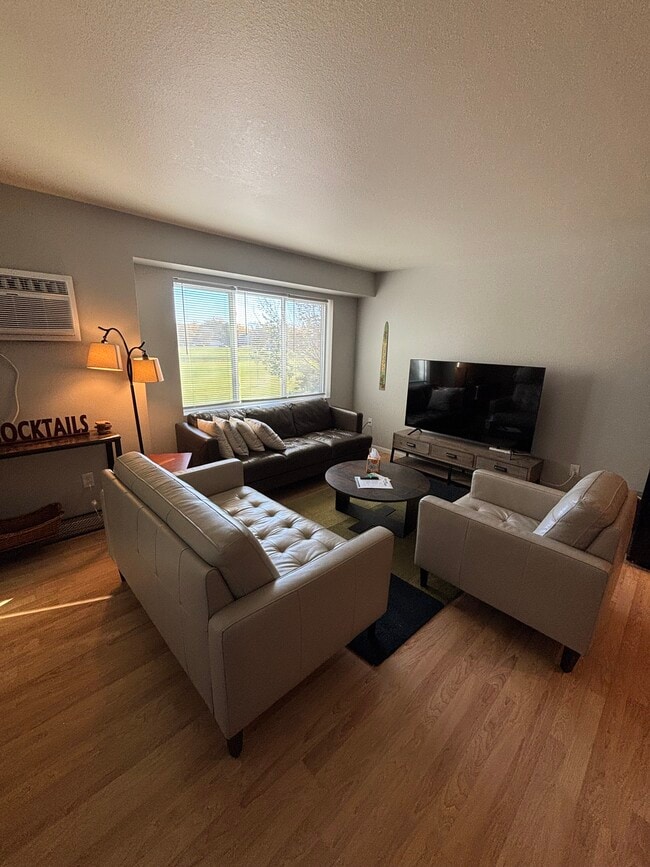 Foto del edificio - Bison Run Rentals