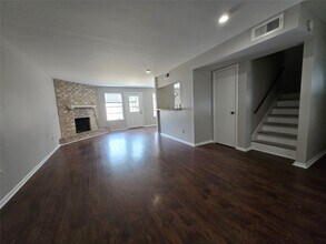 Building Photo - 7942 Grow Ln