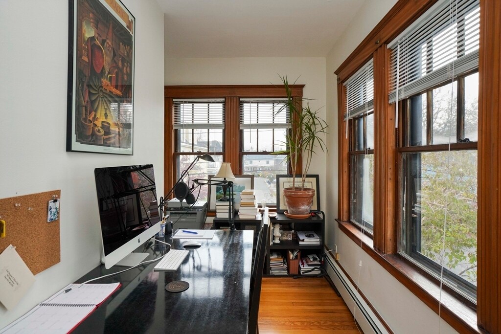 Primary Photo - 15 Hollis St