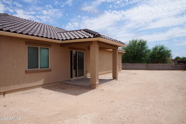 Foto del edificio - 3823 Princeton Ln