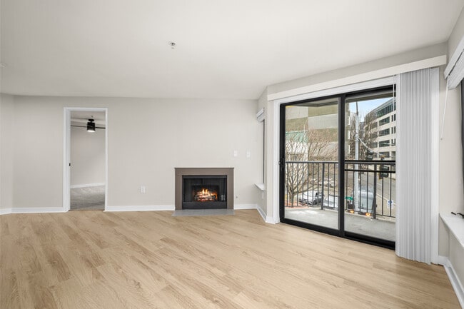 Building Photo - Oceana