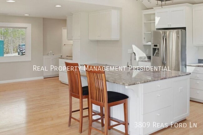 Foto del edificio - 3809 Reas Ford Ln