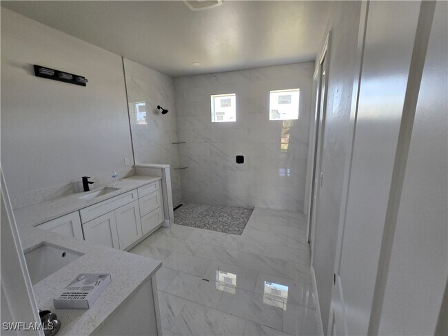 Foto del edificio - 521 NW 5th St