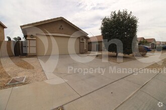 Building Photo - 999 S 167th Dr