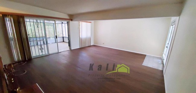 Foto del edificio - 941 Cuyamaca Ave