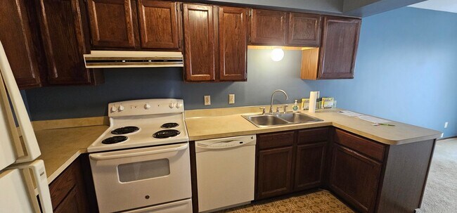 Foto del edificio - 2870 Castleford Ct