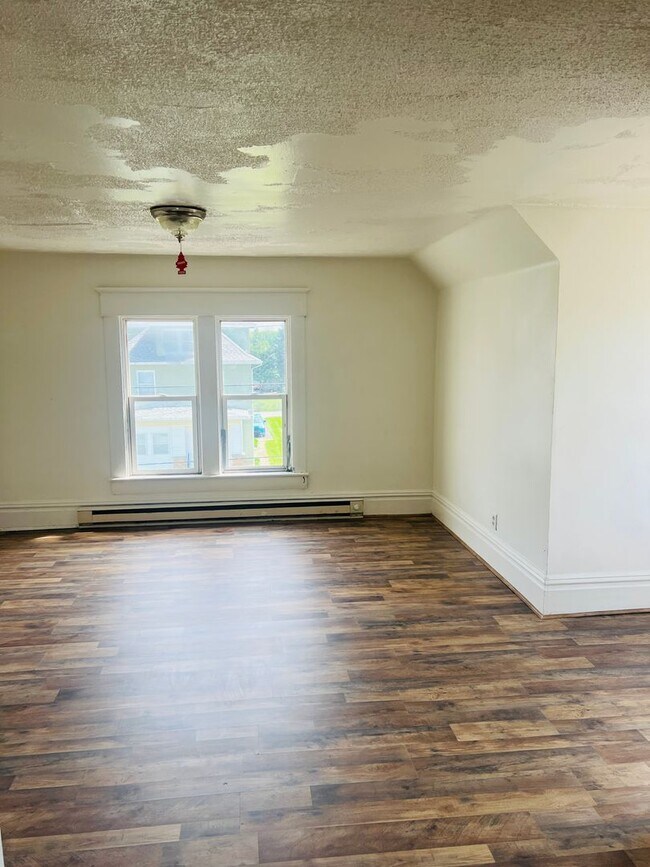 Foto del edificio - Efficiency apartment 3rd Floor Unit