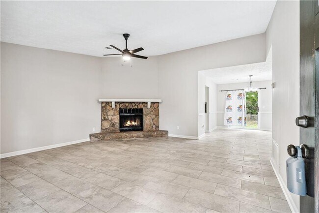 Foto del edificio - 903 Sheppard Rd