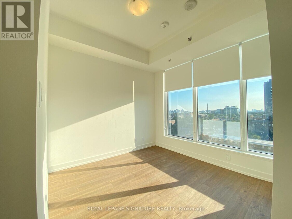 Photo principale - 203-203 College St