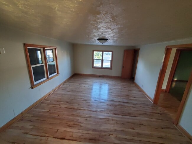Building Photo - 240 S. Healy Ave