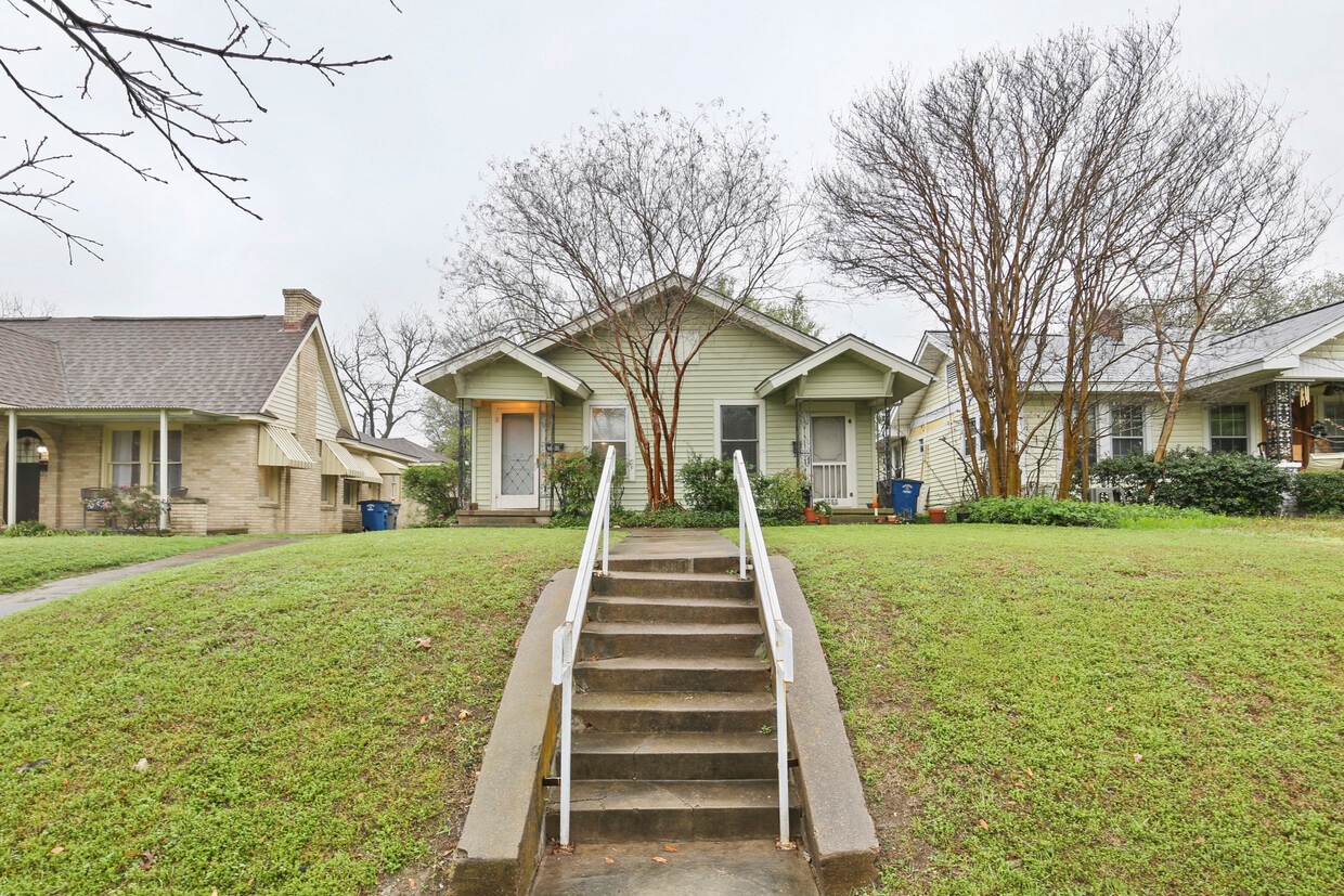 Foto principal - 5930 Velasco Ave