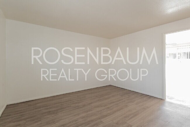 Foto del edificio - 3028 N Castro Ave