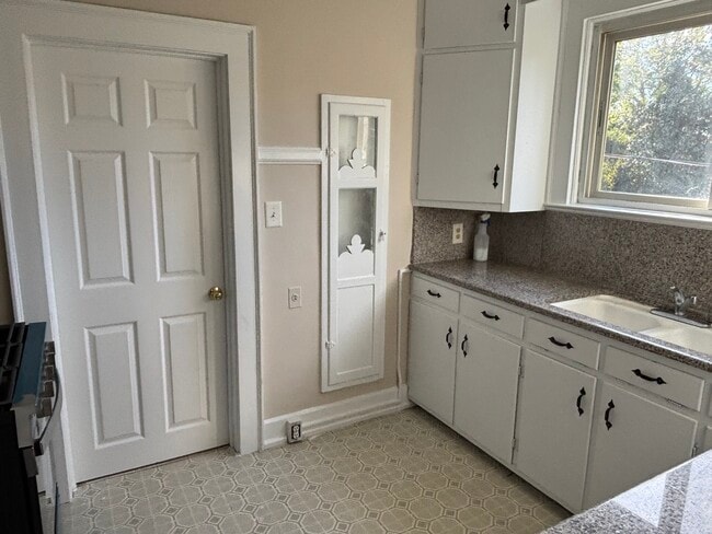 Building Photo - 1110 Orlando Pl