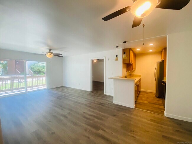 Foto del edificio - 6111 Rancho Mission Rd