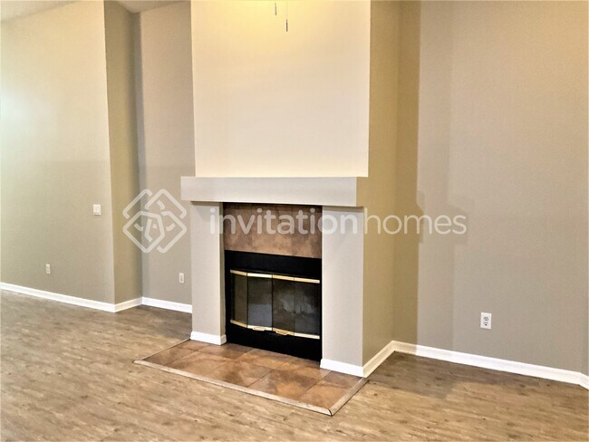 Building Photo - 3620 Seminole Dr