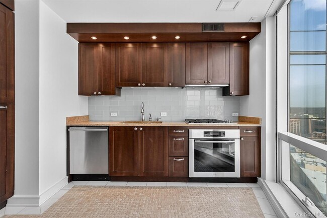 Foto del edificio - 1 Renaissance Square