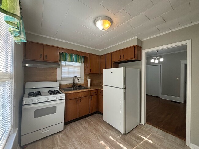 Building Photo - 202-B N Virginia Ave