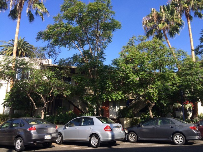 Foto del edificio - 1608 Eighth Ave
