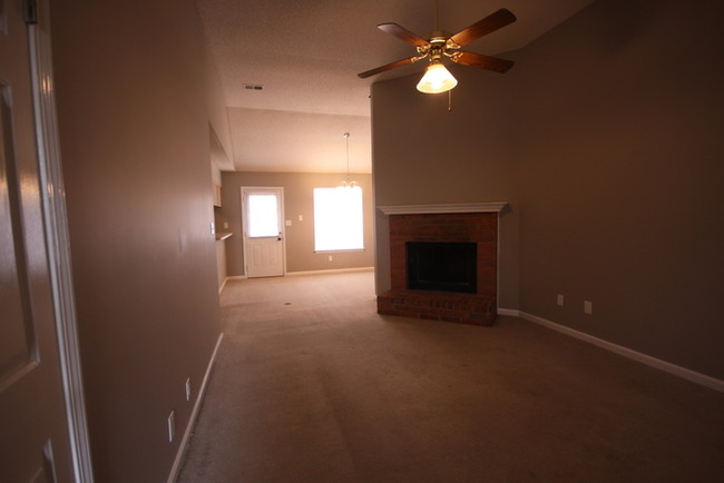 Building Photo - 7026 Reese Lake Cv