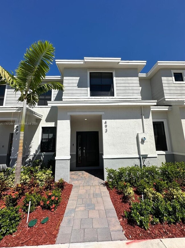 Photo - 493 NW 12th St Townhome