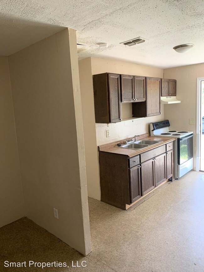 Building Photo - 3 br, 1 bath House - 312 3rd Terrace SW
