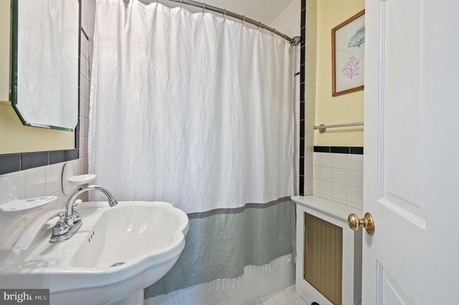 Master Bathroom - 2511 39th St NW