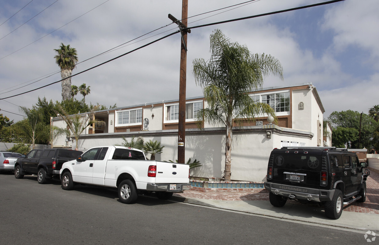 Primary Photo - 13862 Ponderosa St