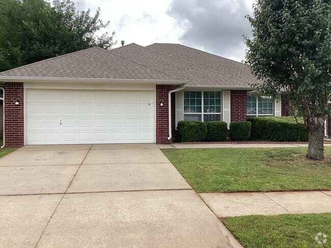 Building Photo - 12204 Hickory Creek Blvd