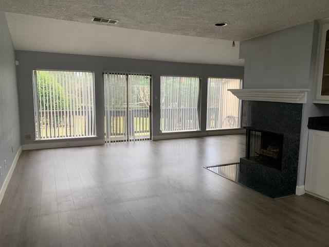 Building Photo - 9322 Briar Forest Dr