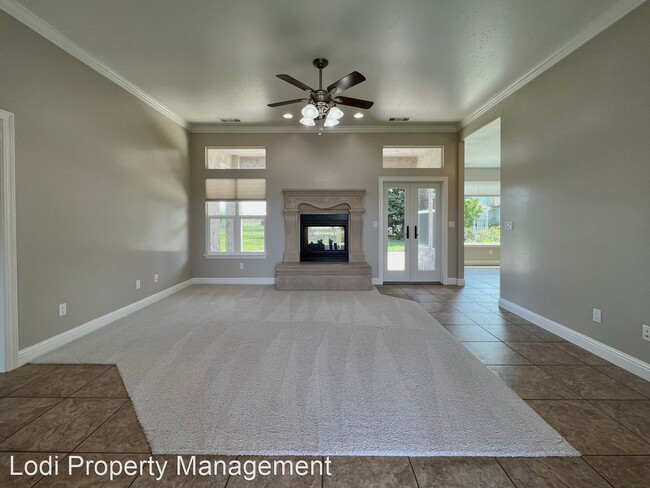 Foto del edificio - 3 br, 2.5 bath House - 8312 E Orchard Rd