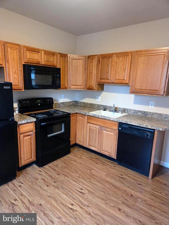 Foto principal - 422 Bellevue Ave