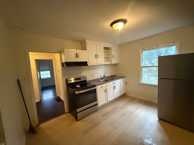 Foto del edificio - 1687 Beechwood Blvd SW