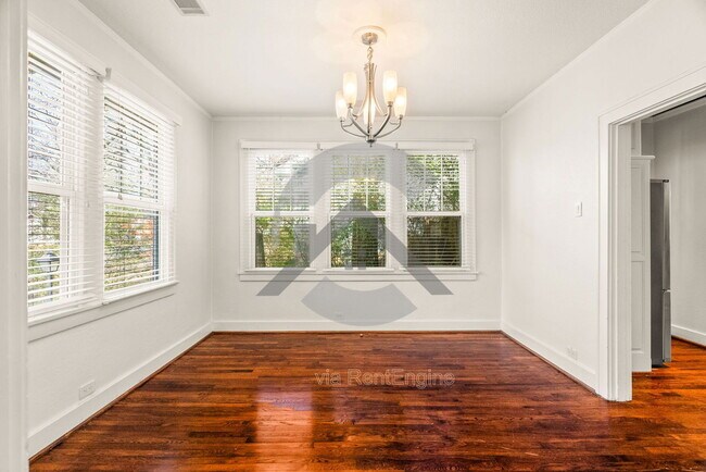 Foto del edificio - 1615 N Taylor St