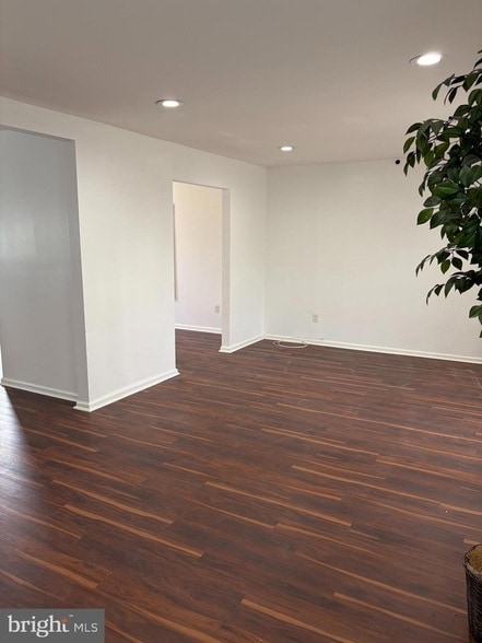 Photo - 308 Brown St House