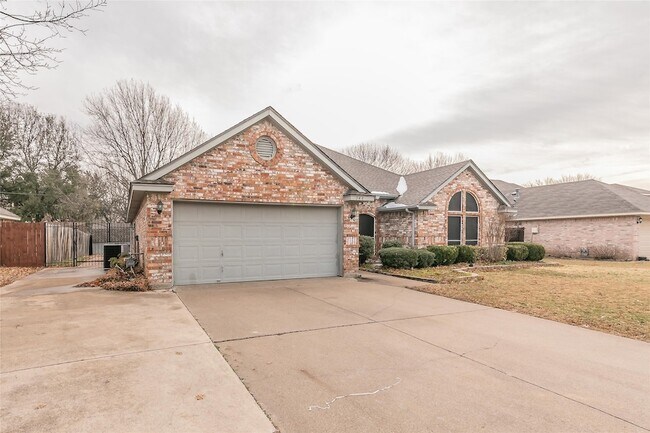 Foto del edificio - 344 College St S