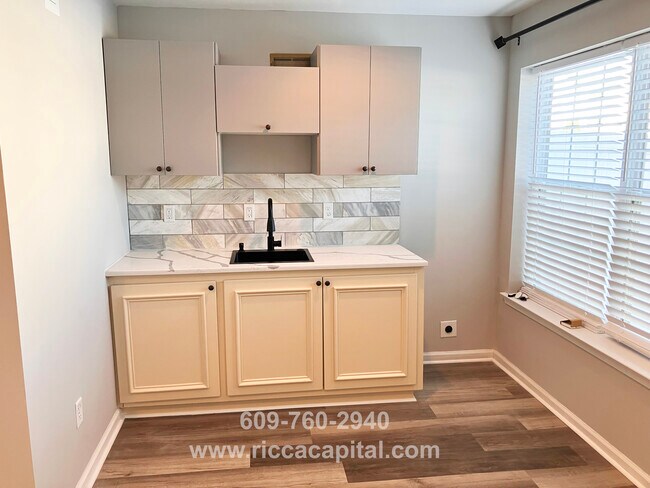 Foto del edificio - 35 Highgrove Ct