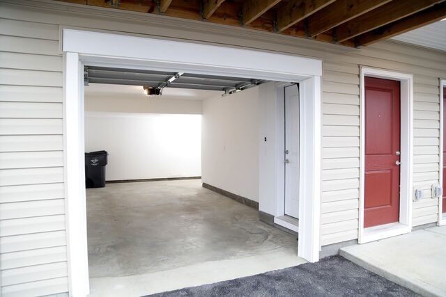 Spacious attached garage - The Square at Latham Park