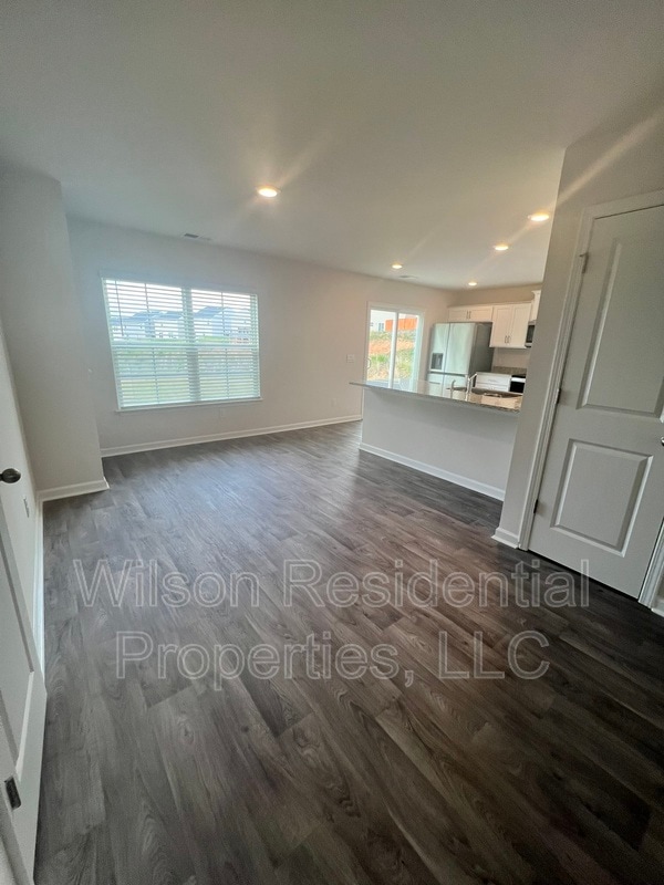 Foto del edificio - 591 Tochi Ct