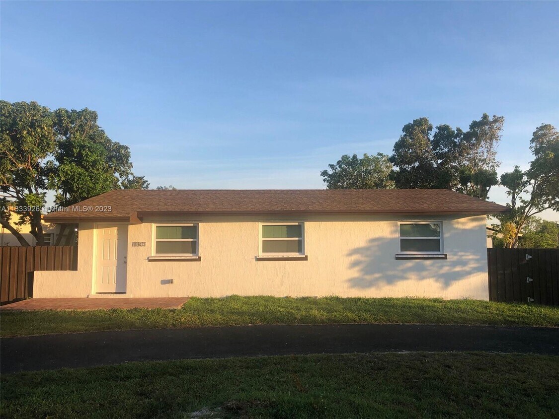 11801 SW 180th St, Miami, FL 33187 House for Rent in Miami, FL