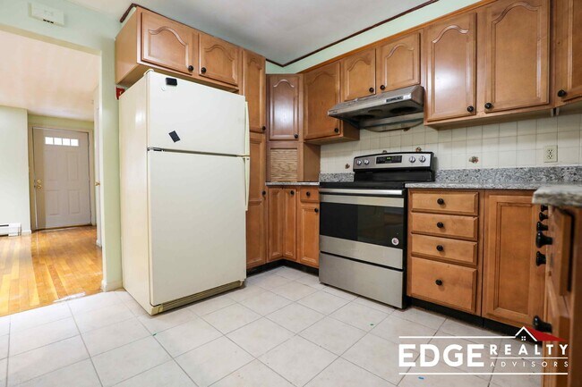 Foto del edificio - 30A College Farm Rd