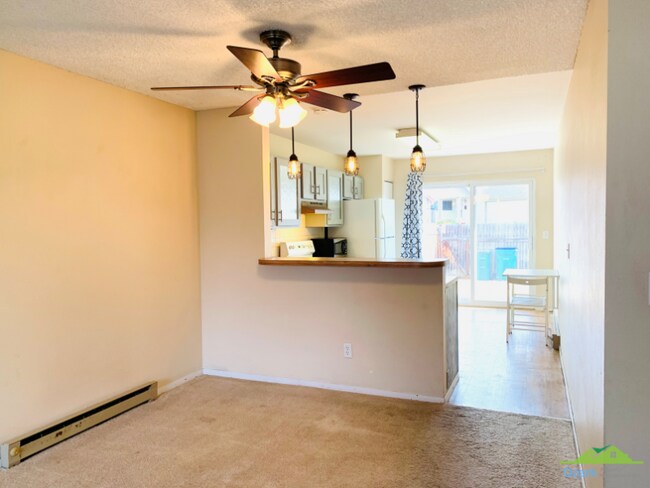Foto del edificio - 5506 Tripp Ct