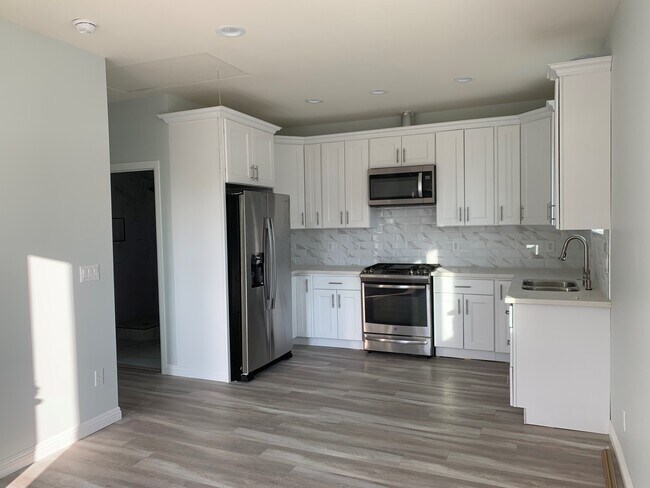 Foto del edificio - 8105 Brownstone St