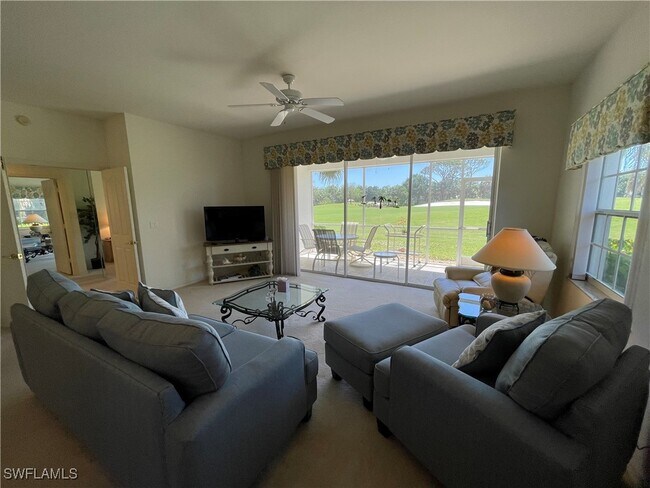 Foto del edificio - 8480 Mystic Greens Way
